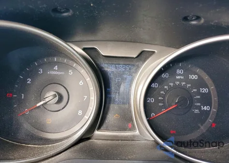 2013 Hyundai Veloster z USA, uszkodzony, nr VIN KMHTC6AD7DU087754